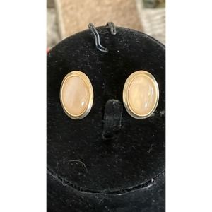Vintage Rose Quartz Gold Tone Clip On Earrings